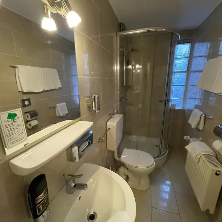 호텔 Hafner Hotel Apartment & Restaurant Bar Stuttgart 슈투트가르트